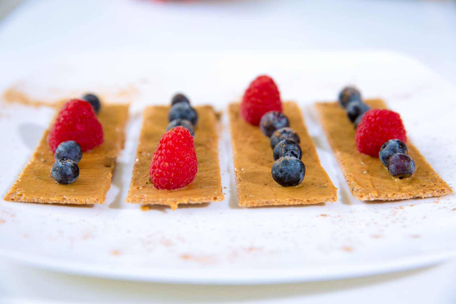 Whole Wheat Thin Crackers with Coconut Peanut Butter …